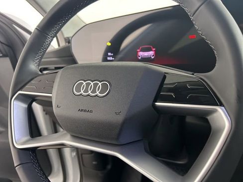 New 2025 Audi Q5 Premium Plus image 22