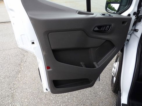 Used 2023 Ford Transit 250 Low Roof RWD image 14