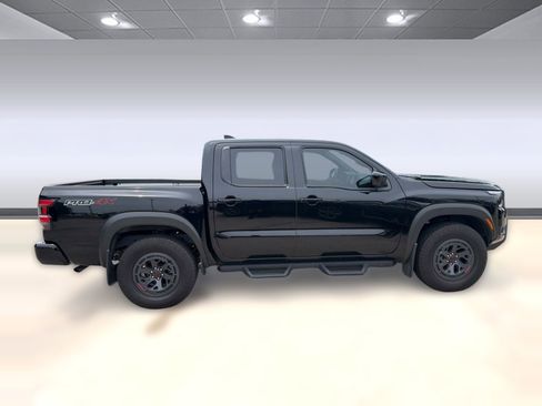 Used 2025 Nissan Frontier PRO-4X w/ Pro Convenience Package AWD/4WD image 8