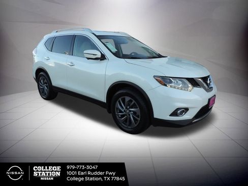 Used 2016 Nissan Rogue SL w/ SL Premium Package image 3