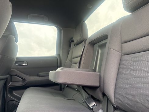 Certified 2023 Nissan Frontier SV w/ Midnight Edition Package RWD image 35