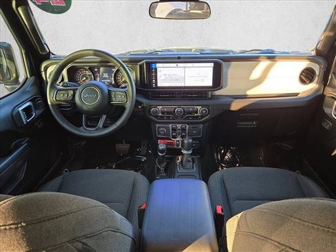Used 2024 Jeep Gladiator Sport AWD/4WD image 16