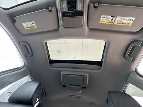 Used 2020 Honda Pilot Touring image 19