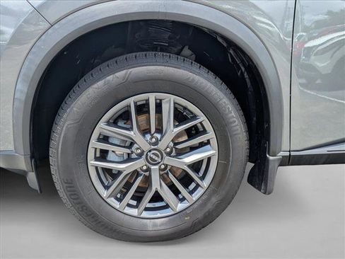 Used 2022 Nissan Rogue S FWD image 23