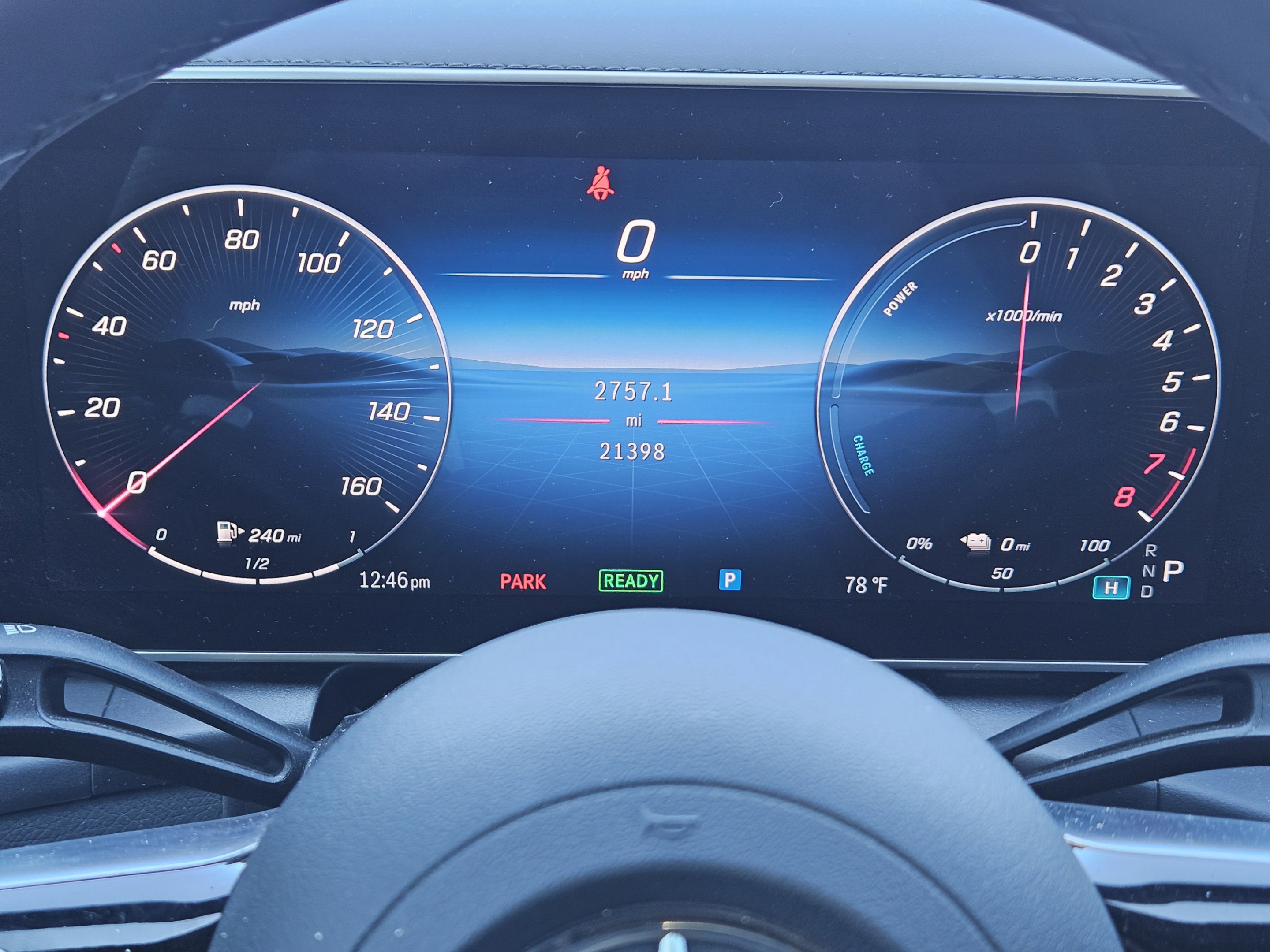 Used 2025 Mercedes-Benz GLC 350e 4MATIC image 8