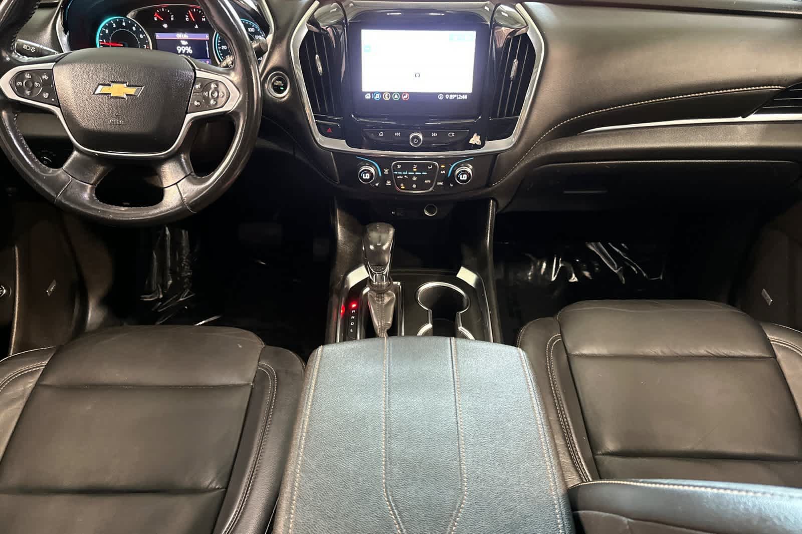 Used 2021 Chevrolet Traverse LT w/ LT Premium Package AWD/4WD image 6