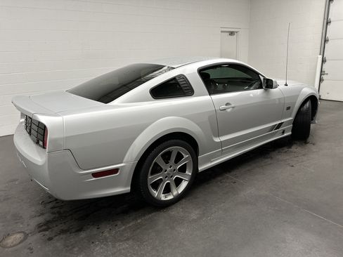 Used 2006 Ford Mustang GT image 7