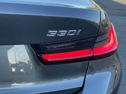 Certified 2022 BMW 330i xDrive Sedan w/ Driving Assistance Package image 27