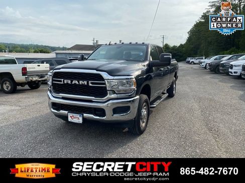 Used 2024 RAM 3500 Tradesman w/ Chrome Appearance Group AWD/4WD image 1