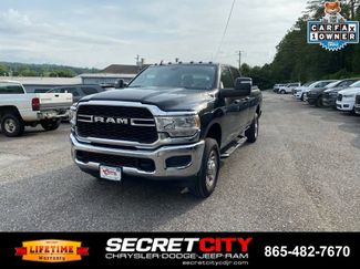 Used 2024 RAM 3500 Tradesman w/ Chrome Appearance Group AWD/4WD video 1