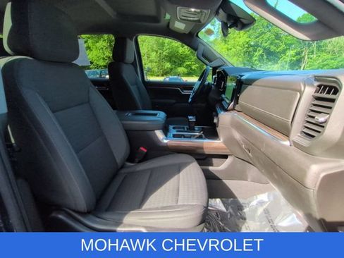 Certified 2022 Chevrolet Silverado 1500 RST AWD/4WD image 28