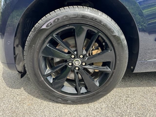 Certified 2026 Jaguar F-PACE R-Dynamic S AWD/4WD image 2