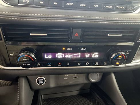 Used 2022 Nissan Rogue SL w/ SL Premium Package AWD/4WD image 16