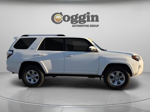 Used 2021 Toyota 4Runner SR5 Premium w/ Moonroof Package image 7