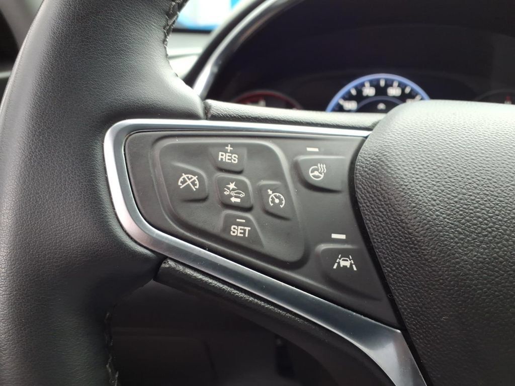 Used 2024 Chevrolet Malibu LT FWD image 16