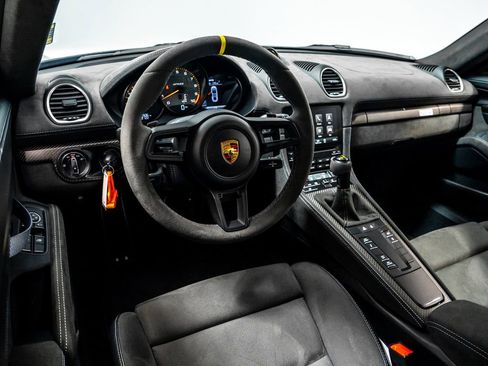 Used 2024 Porsche 718 Cayman GT4 RS RWD image 5