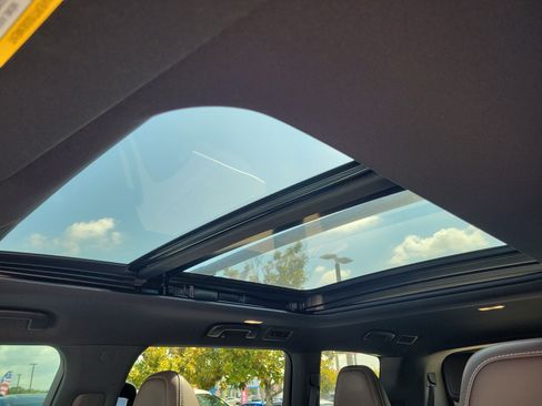 Certified 2025 Nissan Armada Platinum Reserve RWD image 29