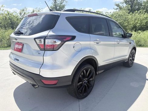 Used 2018 Ford Escape SE w/ SE Sport Appearance Package AWD/4WD image 7