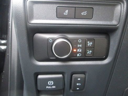 Used 2023 Ford Expedition Max XLT image 35