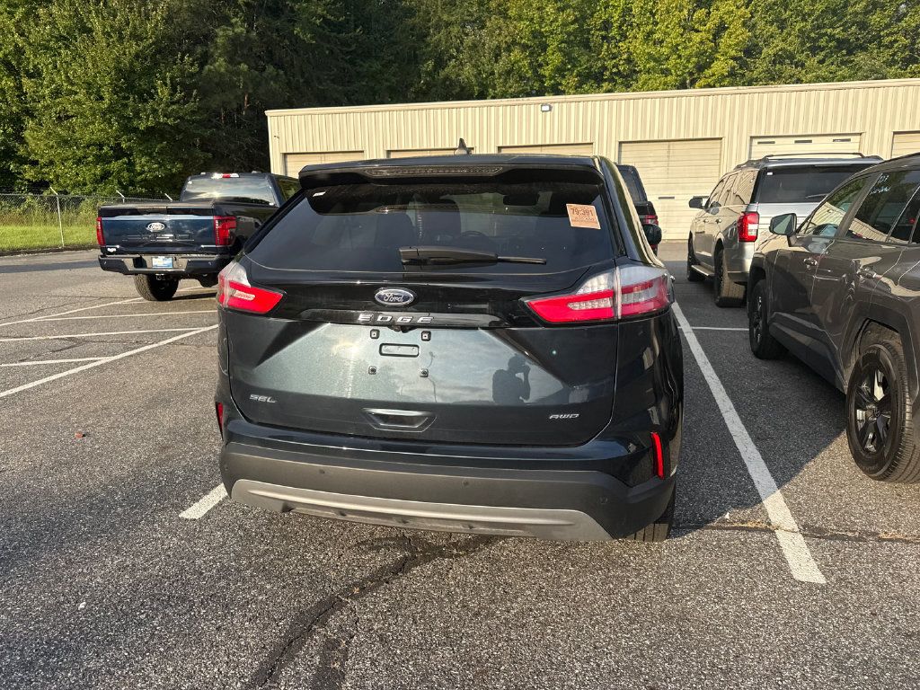 Used 2024 Ford Edge SEL w/ Convenience Package AWD/4WD image 15