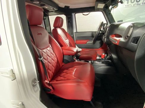 Used 2015 Jeep Wrangler Unlimited Sport w/ Quick Order Package 24S AWD/4WD image 27