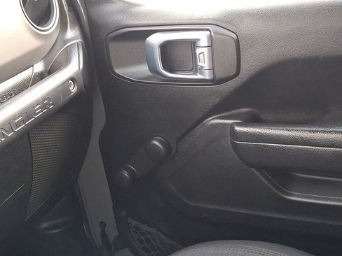 Certified 2021 Jeep Wrangler Unlimited Sport image 31