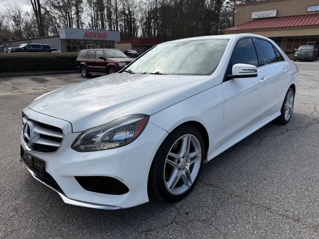Used 2014 Mercedes-Benz E 350 Sedan image 3