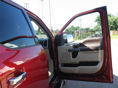 Used 2019 Ford F150 Lariat AWD/4WD image 16