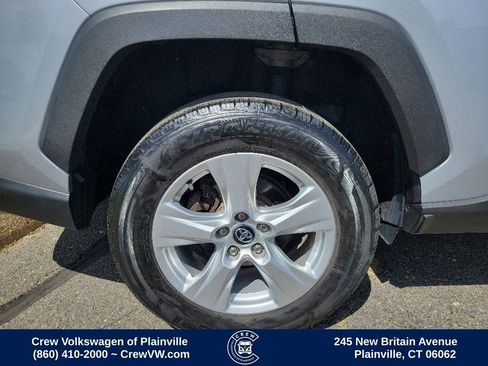 Used 2021 Toyota RAV4 XLE image 19