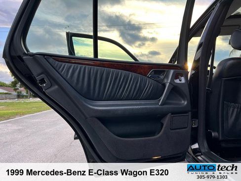 Used 1999 Mercedes-Benz E 320 Wagon image 16