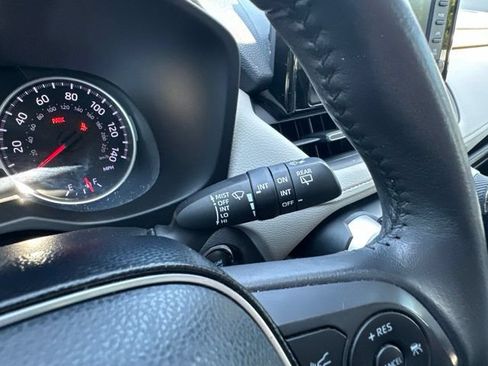 Used 2021 Toyota RAV4 XLE Premium FWD image 25