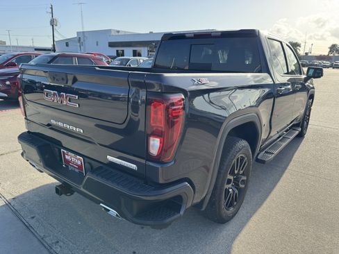 Used 2025 GMC Sierra 1500 Elevation w/ Elevation Premium Package AWD/4WD image 6