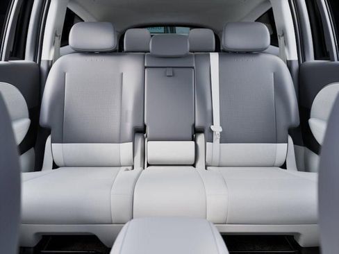 New 2026 Hyundai Ioniq 9 SEL image 12