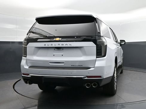 New 2026 Chevrolet Suburban Premier RWD image 7