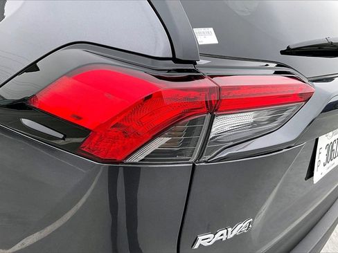 Used 2025 Toyota RAV4 XLE image 21