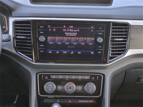 Used 2022 Volkswagen Atlas SE image 16