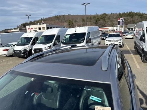 Used 2020 Jeep Cherokee Limited image 10