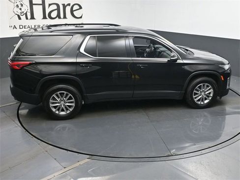 Used 2023 Chevrolet Traverse LT image 39