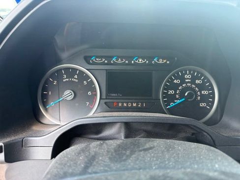Used 2015 Ford F150 XLT w/ Equipment Group 302A Luxury RWD image 17