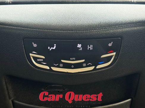 Used 2016 Cadillac Escalade Luxury image 32