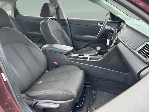Used 2018 Kia Optima LX image 17