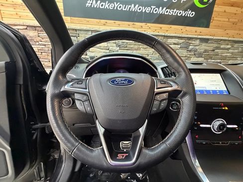 Used 2020 Ford Edge ST w/ Cold Weather Package AWD/4WD image 17