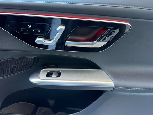 Certified 2026 Mercedes-Benz GLC 300 4MATIC image 21