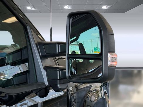 Used 2025 Ford F250 XLT w/ Black Appearance Package AWD/4WD image 35