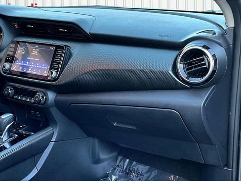 Used 2022 Nissan Kicks SV FWD image 26
