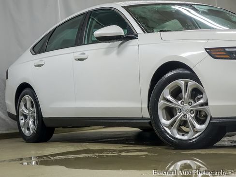 Used 2023 Honda Accord LX image 5