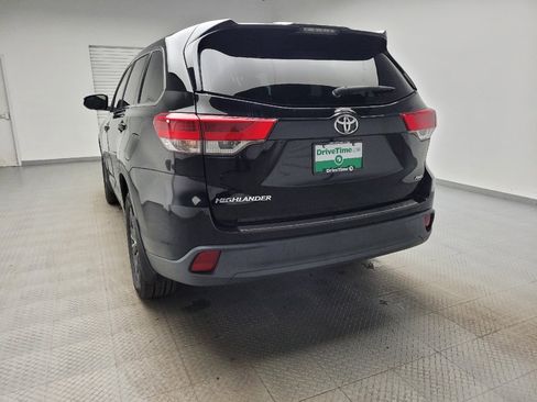 Used 2018 Toyota Highlander LE w/ Protection Package #3 image 6