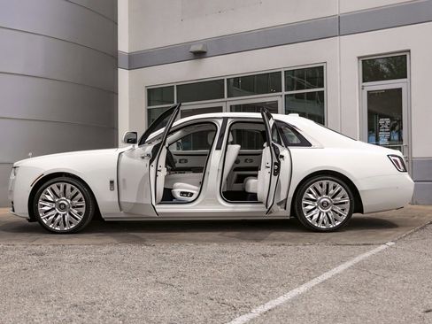 New 2026 Rolls-Royce Ghost AWD/4WD image 46