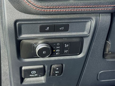 Used 2022 Ford Expedition Max Limited image 23