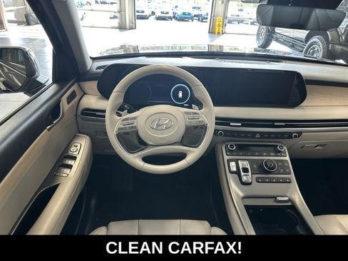Used 2023 Hyundai Palisade Limited AWD/4WD image 2